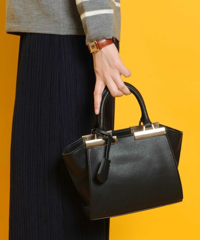 ゴールドメタルハンドバッグ/ショルダーバッグ（PLAIN CLOTHING）