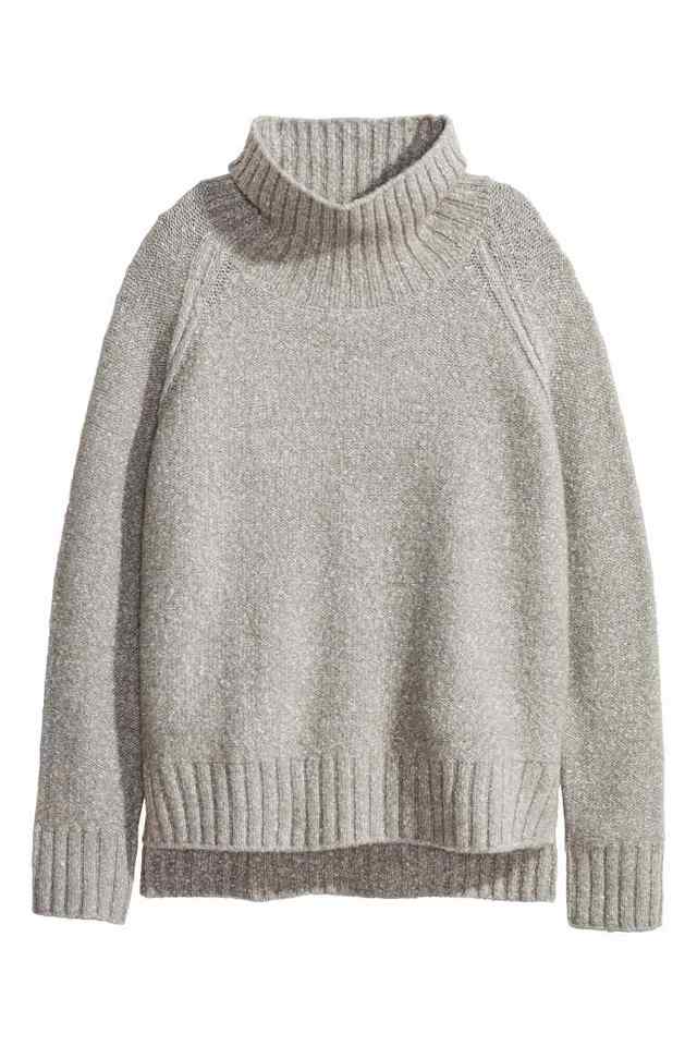 タートルネックセーター