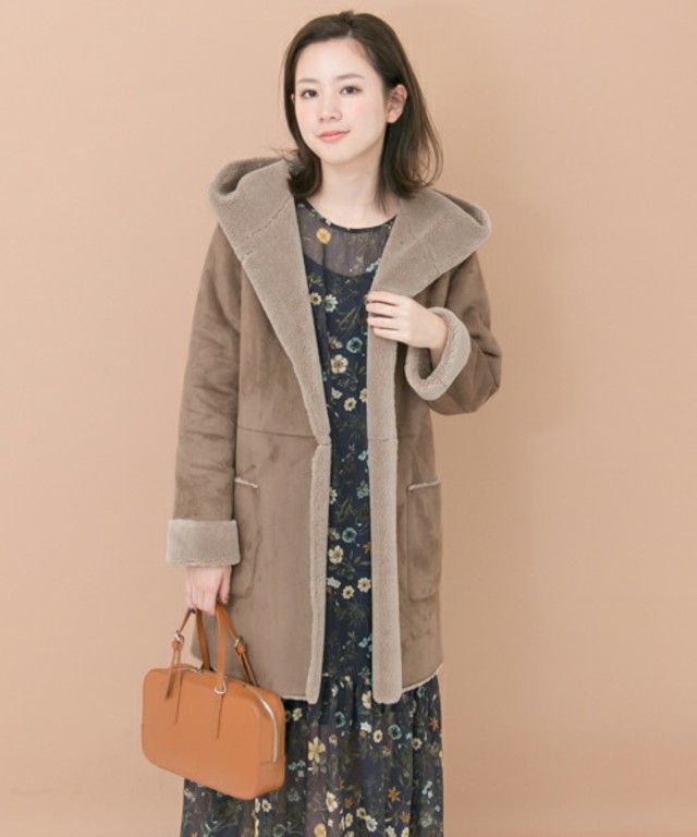 UR フェイクムートンコート