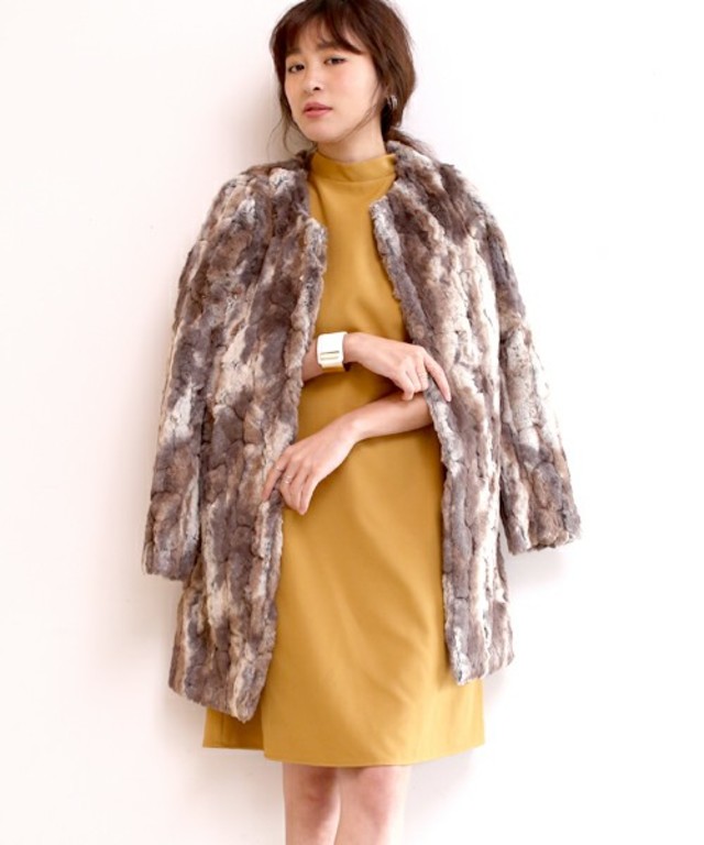 フェイクラビットファーコート