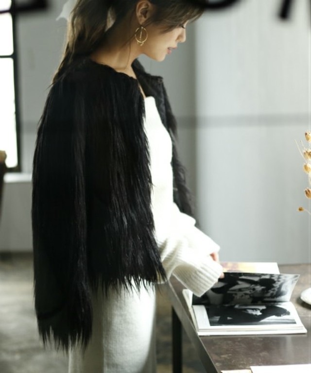 フェイクファーノーカラージャケット