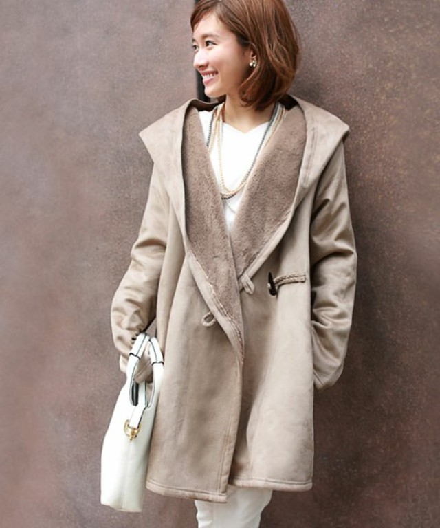 REAL CUBE　フェイクムートンフーデットコーディガン・コート