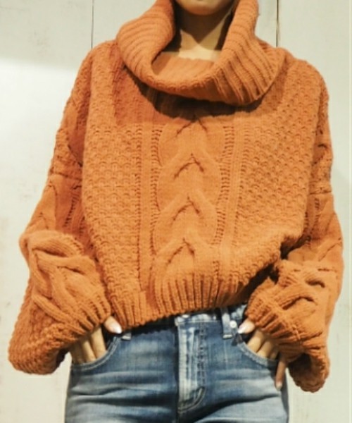 GYDA ボリュームスリーブタートルニット