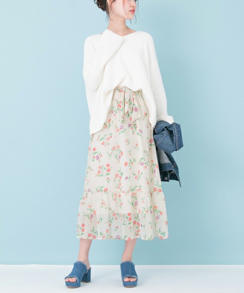 UR 楊柳フラワープリントスカート