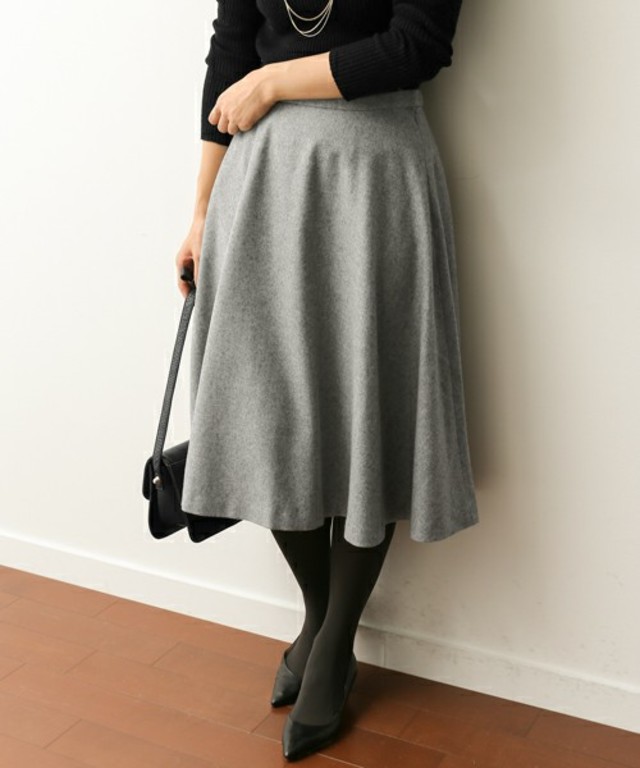 URBAN RESEARCH DOORS フラノフレアスカート