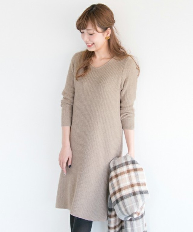 URBAN RESEARCH ROSSO Vネックニットワンピース