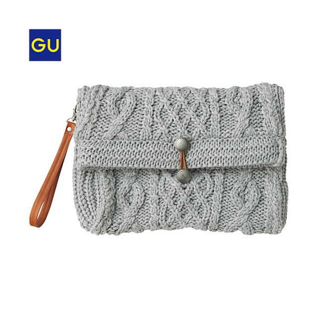 （GU）ニットクラッチバッグ