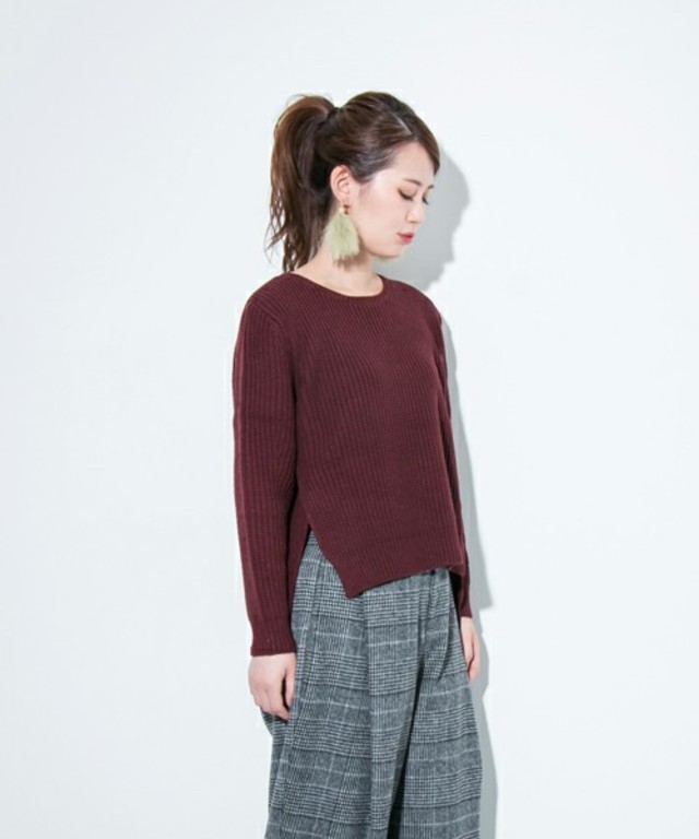 アゼスリットクルーネックセーター