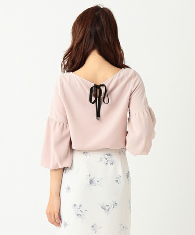 後ろリボンブラウス