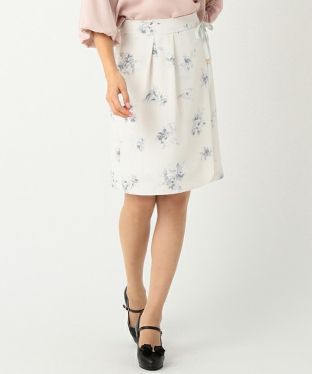 花柄ラップスカート