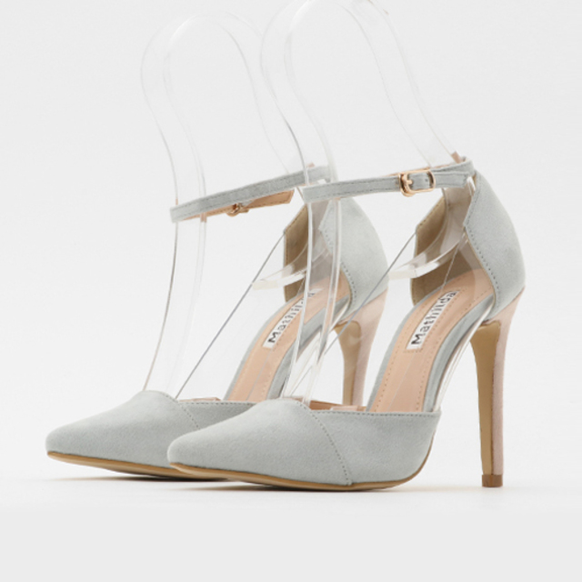 ストラップサイドクリアポインテッドパンプス