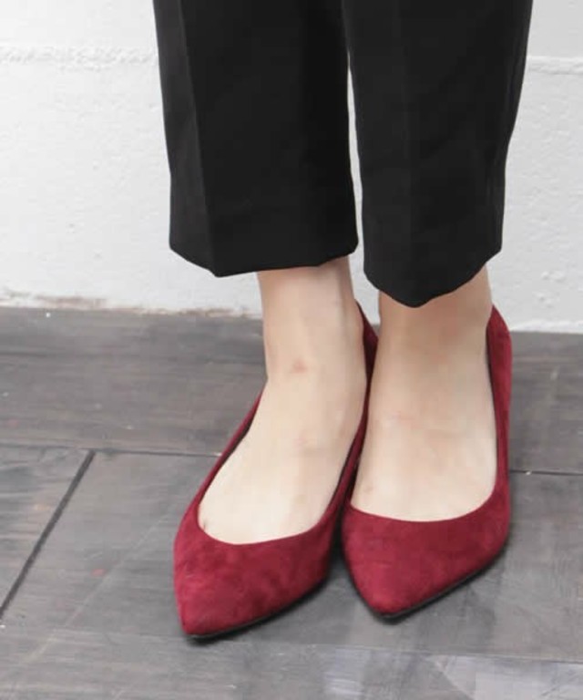 ポインテッドトゥキトゥンヒールパンプス