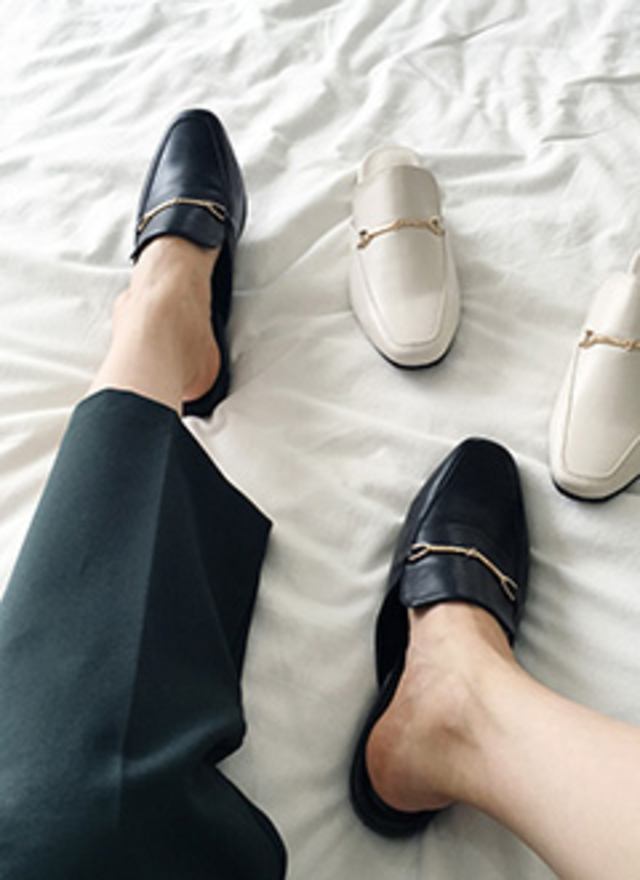 トローファーフラットミュール