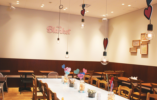 (c) Peanuts Worldwide LLC