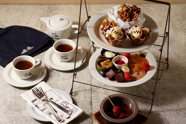 (c) Peanuts Worldwide LLC