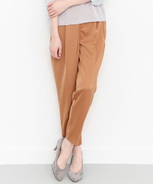 KBF テーパードパンツ