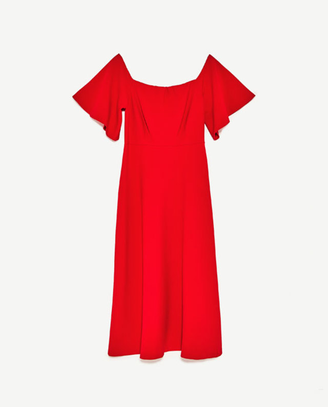 オフショルダーワンピース