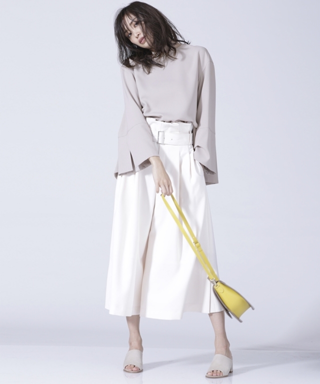 nano・universe　ワイドカフススリットブラウス