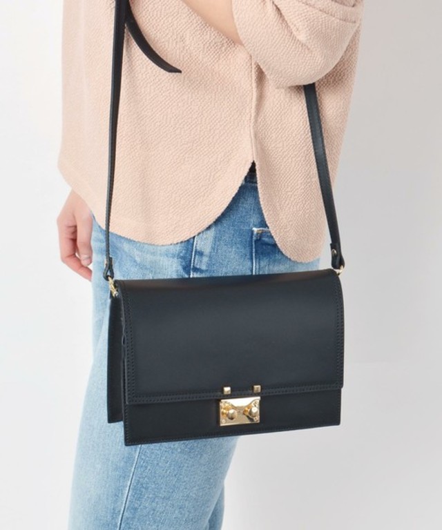 Carol J／スクエアポシェット