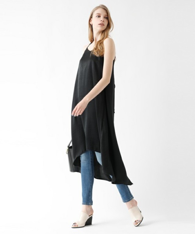 ヴィンテージサテンバックレースアップワンピース