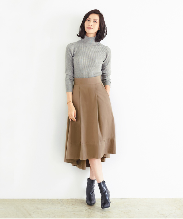 アシンメトリーフレアスカート