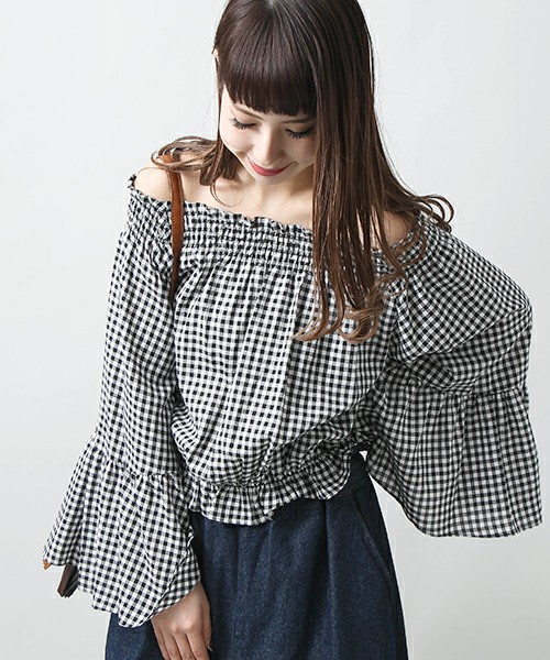 WEGO　フレアオフショルダーブラウス