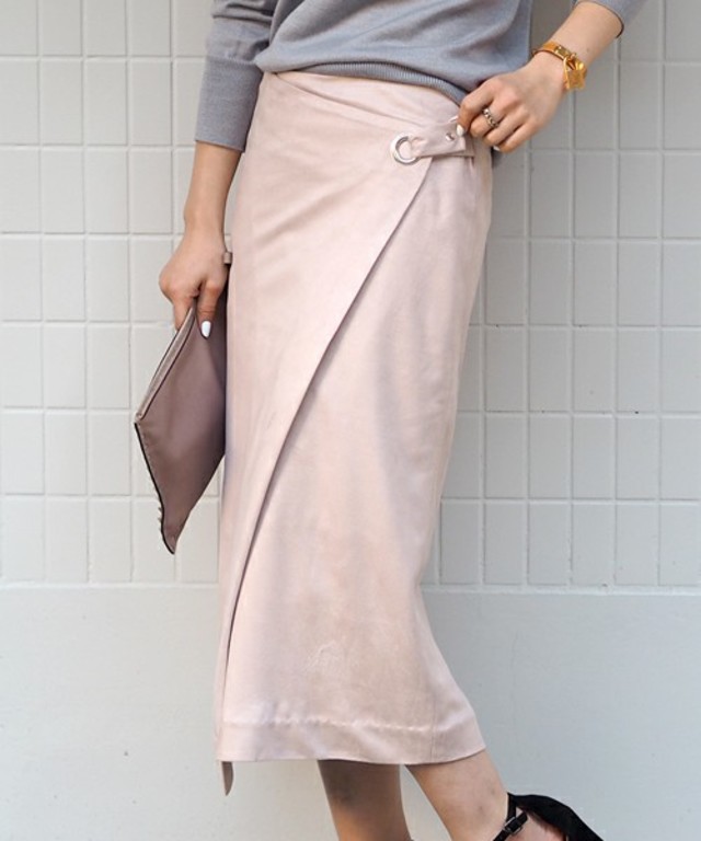 フェイクスエードラップミディスカート