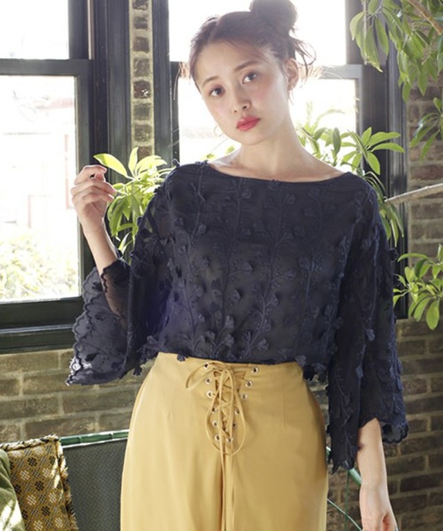 one after another NICE CLAUP 3Dレースブラウス