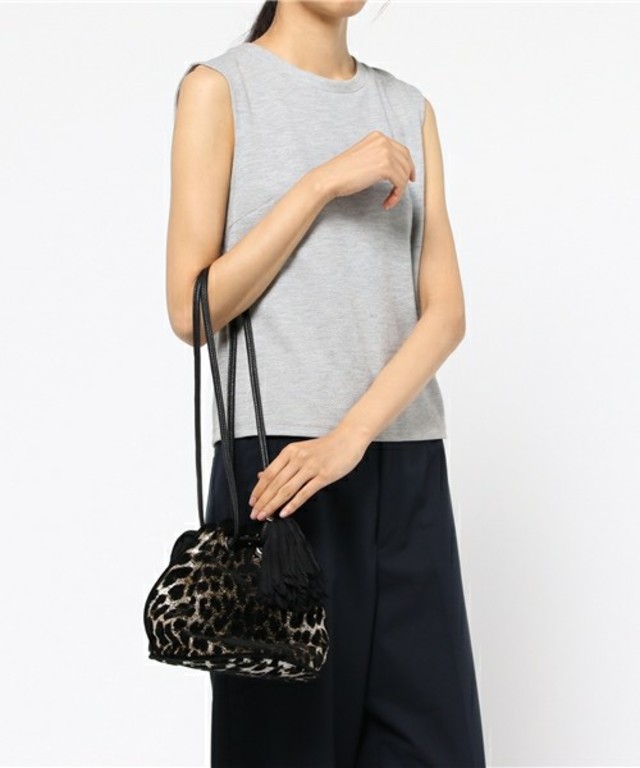 パンサータッセルポシェット