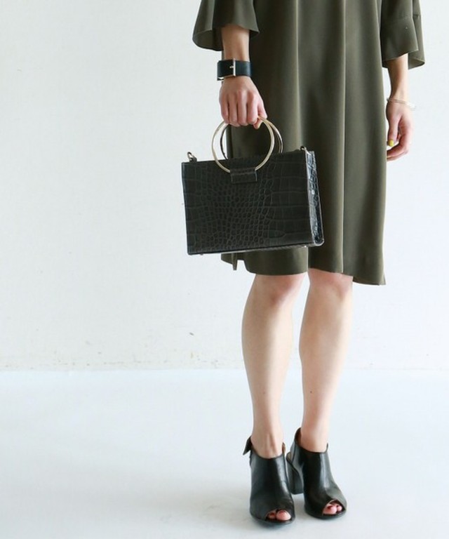 apiecage クロコ型押し　リングハンドルバッグ