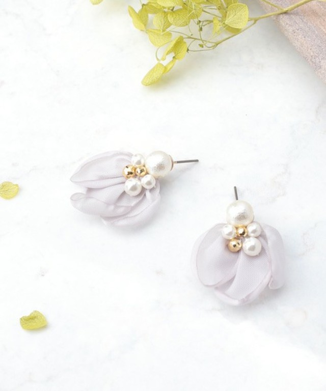 Ane Mone / パール＆小粒ビジューのフラワーピアス
