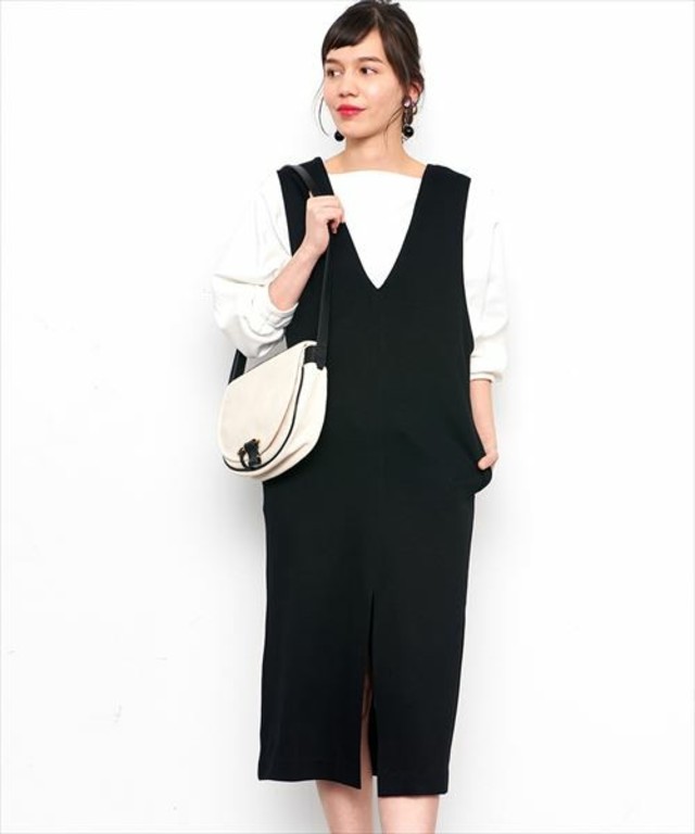 Vネックジャンパースカート