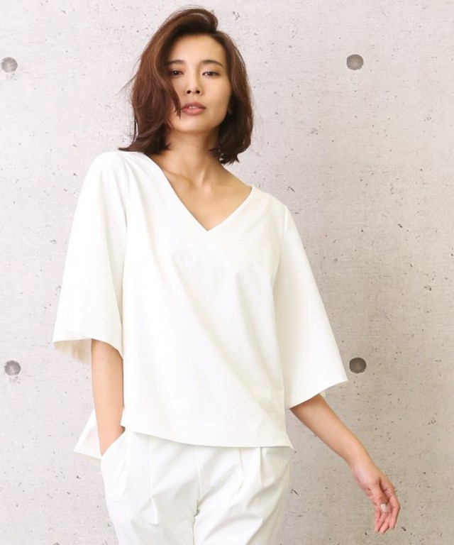 qualite  2WAYストレッチVシャツ