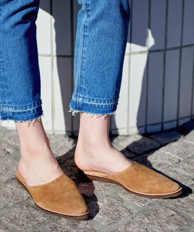 ADAM ET ROPE'  / スエードバブーサンダル