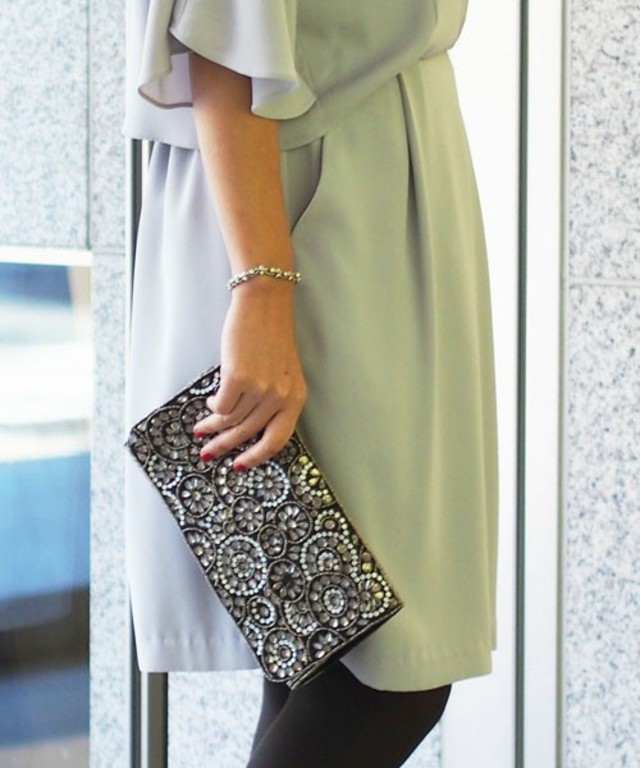 Jewel Changes ANANS フローラル ビーズクラッチ