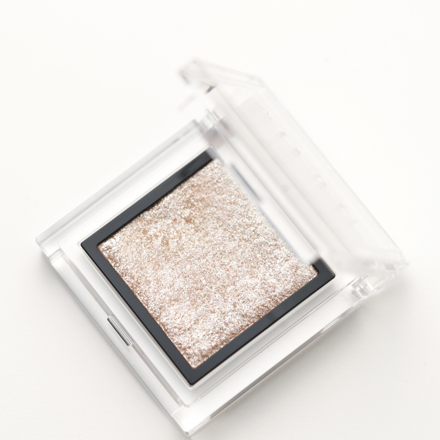 アディクション　ザ アイシャドウ 067 Private Beach