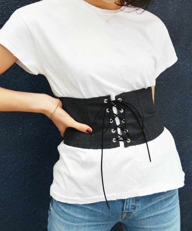 via j (ヴィアジェイ) コルセットベルト