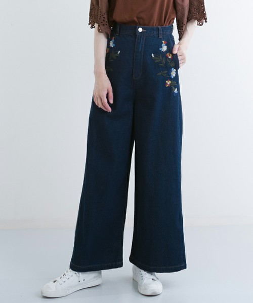 merlot フラワー刺繍ハイウエストワイドデニムパンツ
