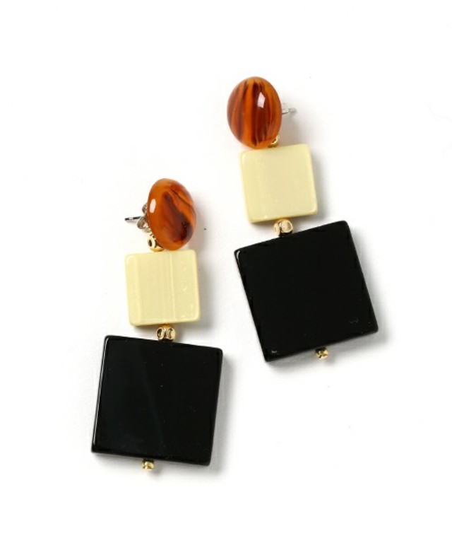 Casselini　スクエア型プレートピアス