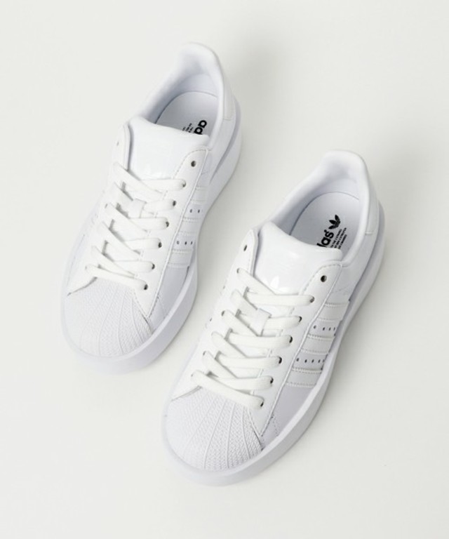 adidas originals　ウィメンズ アディダス スーパースター