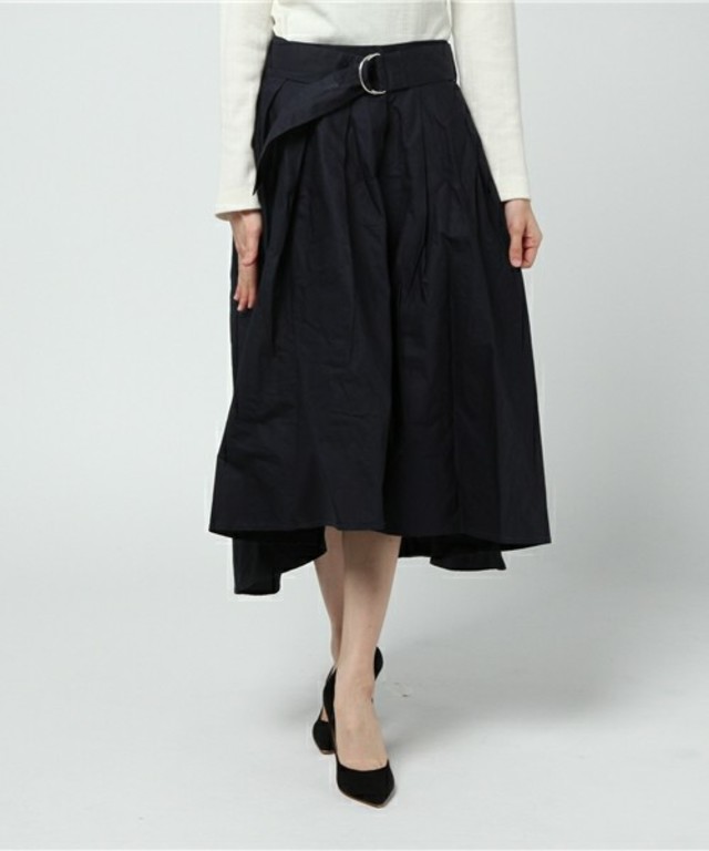Discoat Parisien　ツイルラッピングタック前後差スカート