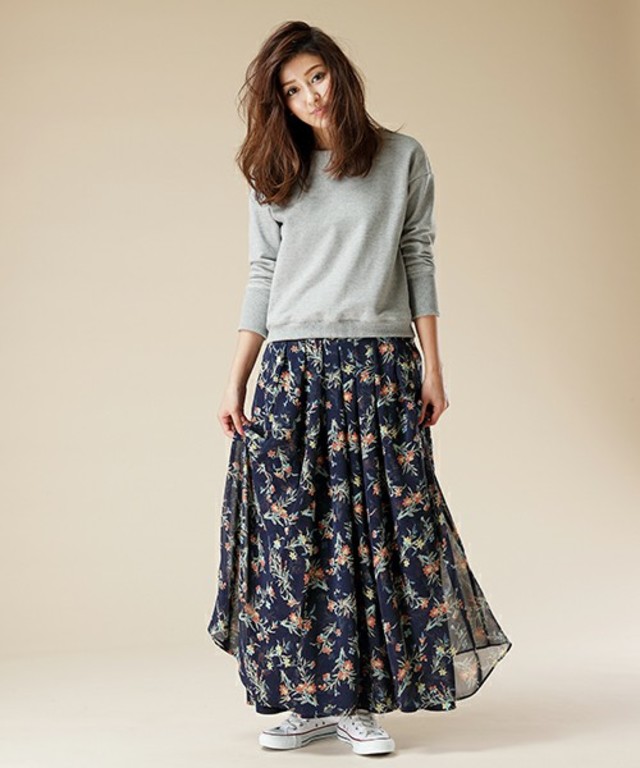 花柄スカート