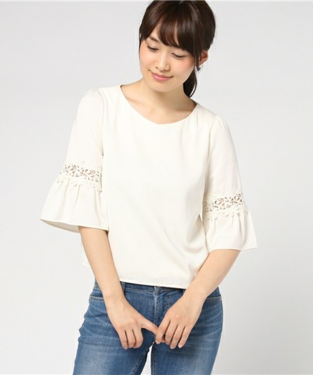 ASTORIA ODIER  レース使いフレアスリーブブラウス