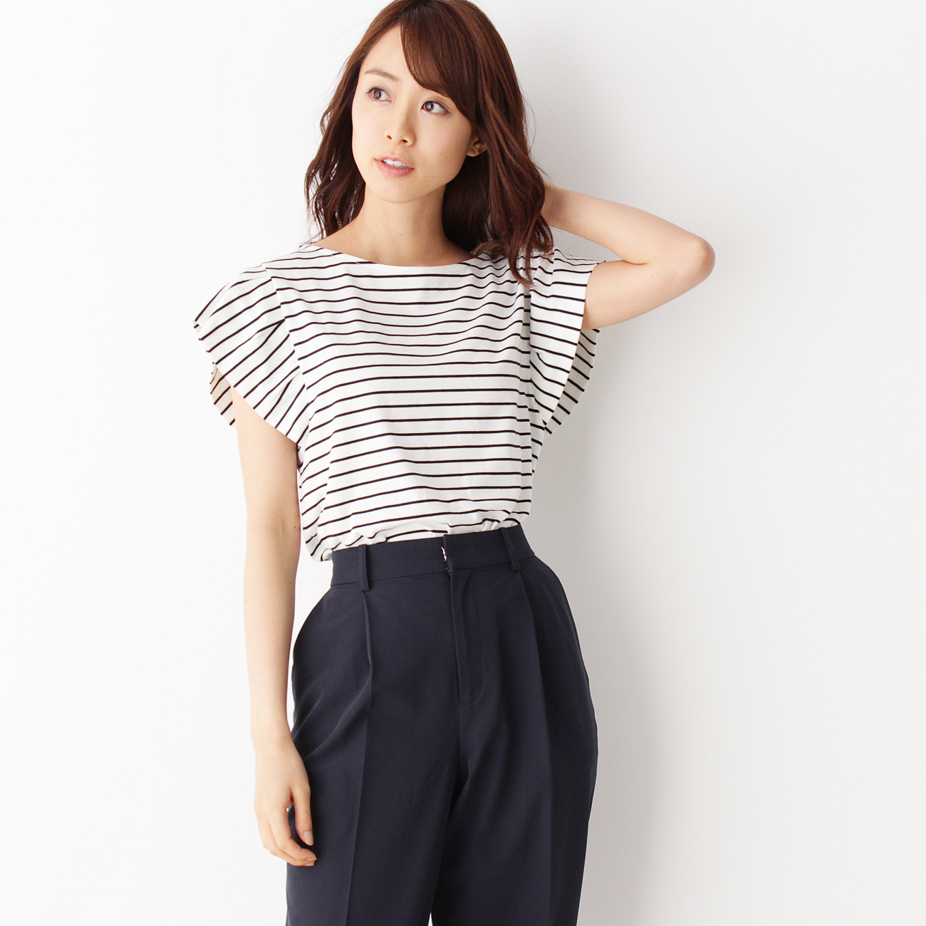 袖タックプルオーバー