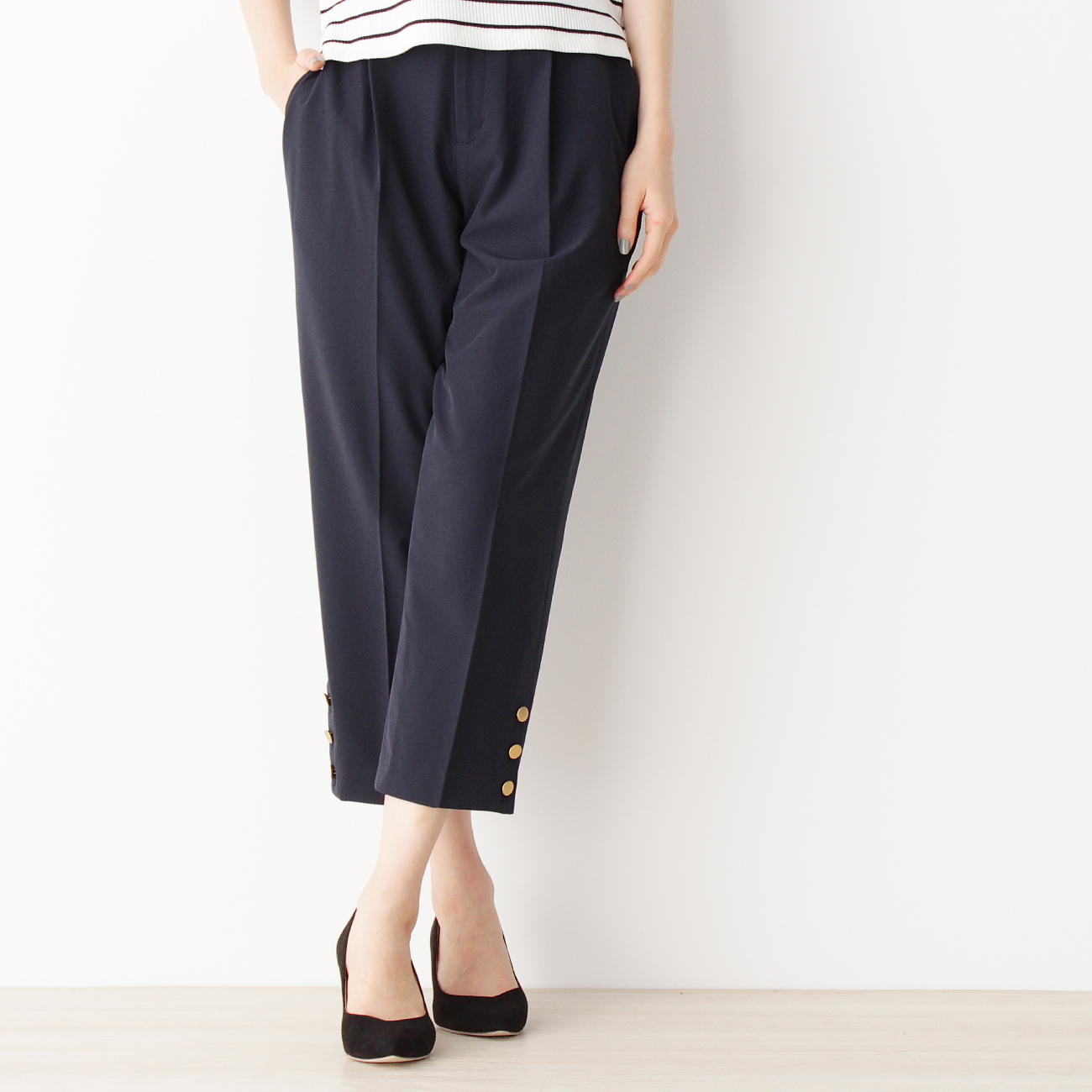 ストレッチクロップドパンツ