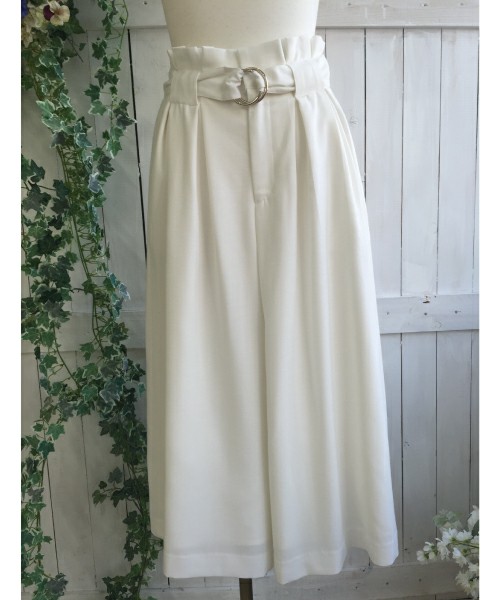 Noela タックフリルガウチョ