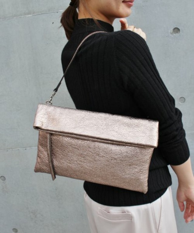 GIANNI CHIARINI キラキラ クラッチ