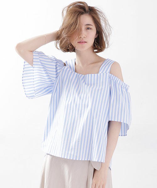 コールドショルダーブラウス