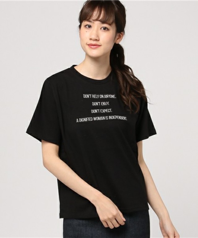 EVRIS　ロゴ刺繍Tシャツ