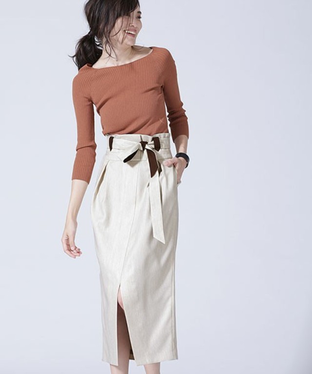 nano・universe ベルト付Iラインスカート